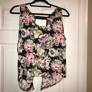 Floral printed tank
